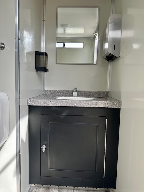 Rolly's Washroom